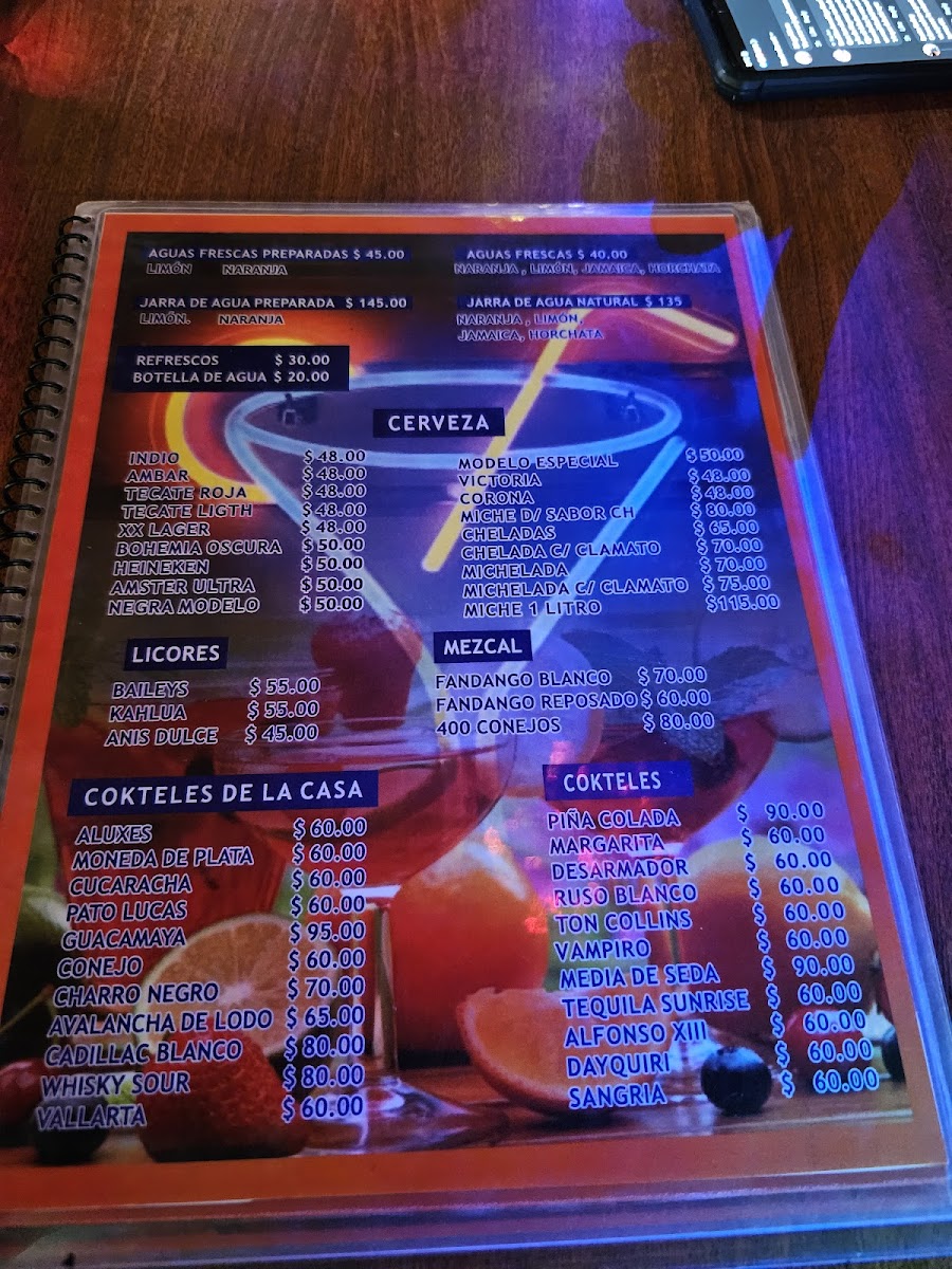 Restaurant Aluxes Menu - Image 1
